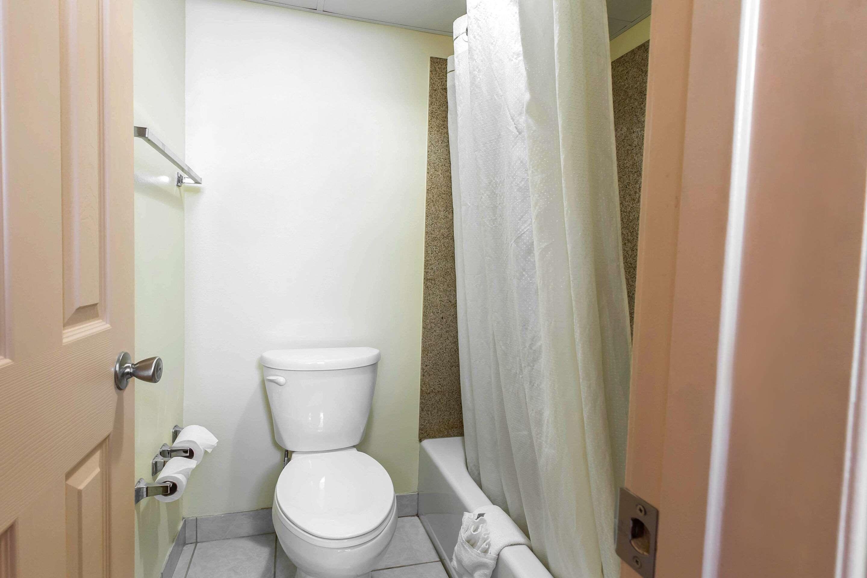 Econo Lodge At Six Flags Austell Kültér fotó