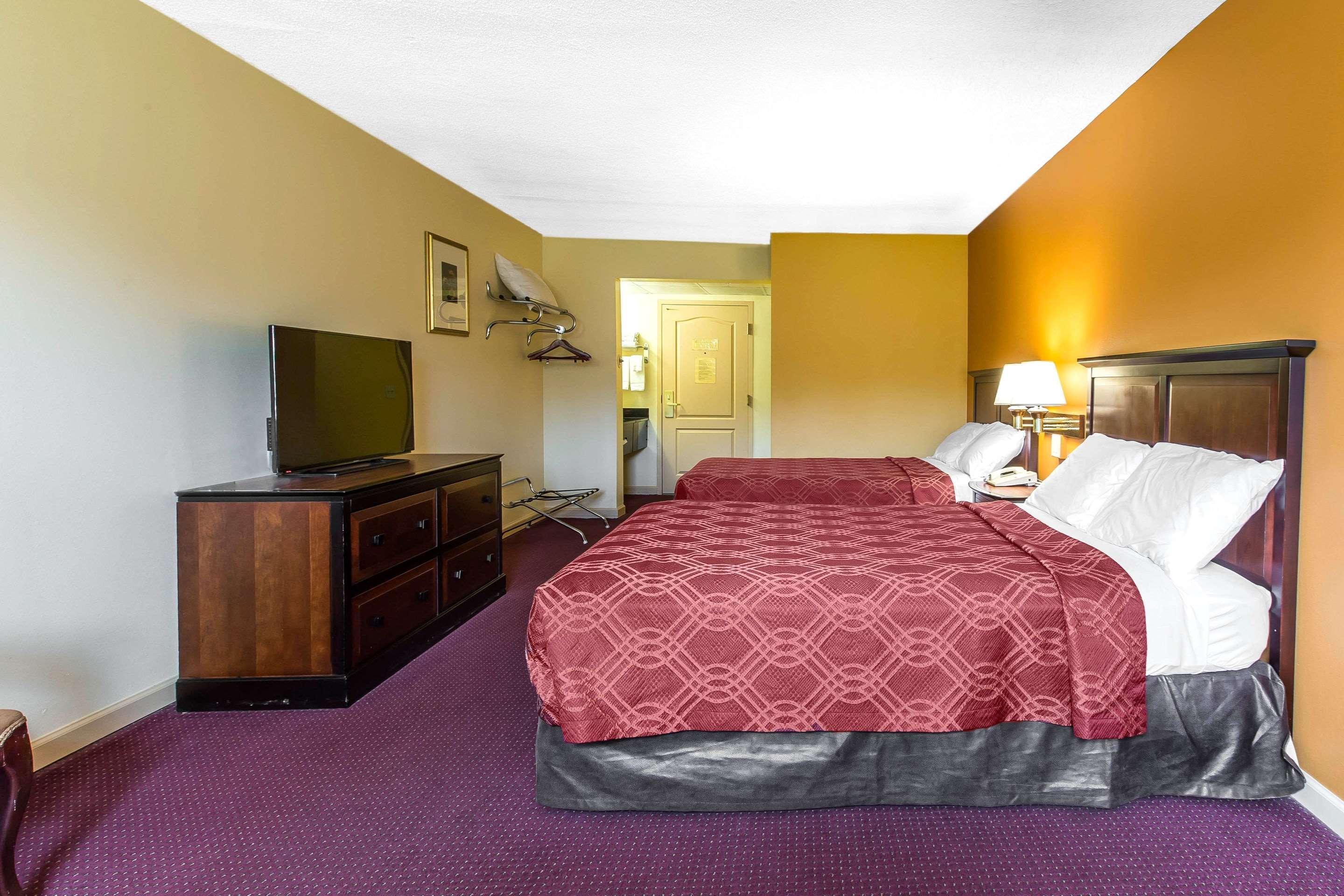 Econo Lodge At Six Flags Austell Kültér fotó