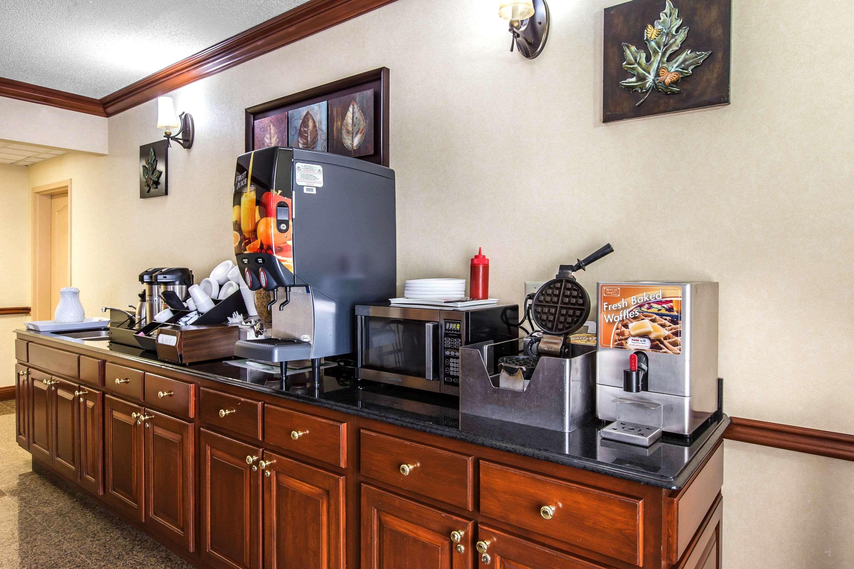 Econo Lodge At Six Flags Austell Kültér fotó