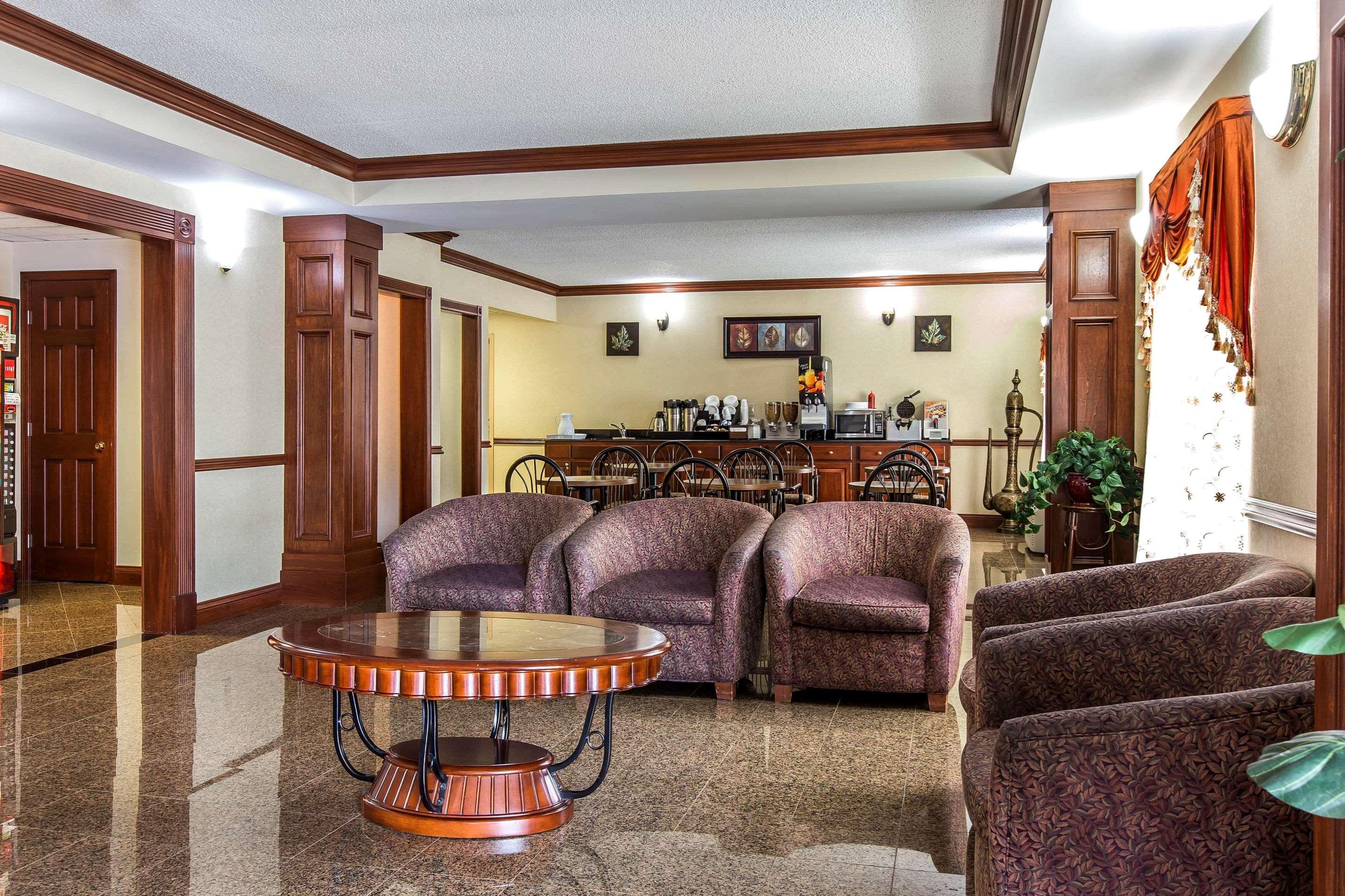 Econo Lodge At Six Flags Austell Kültér fotó