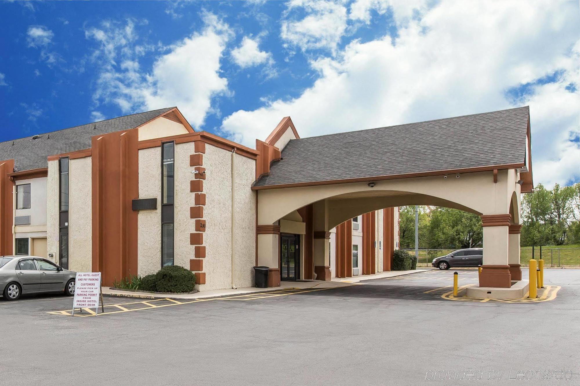 Econo Lodge At Six Flags Austell Kültér fotó